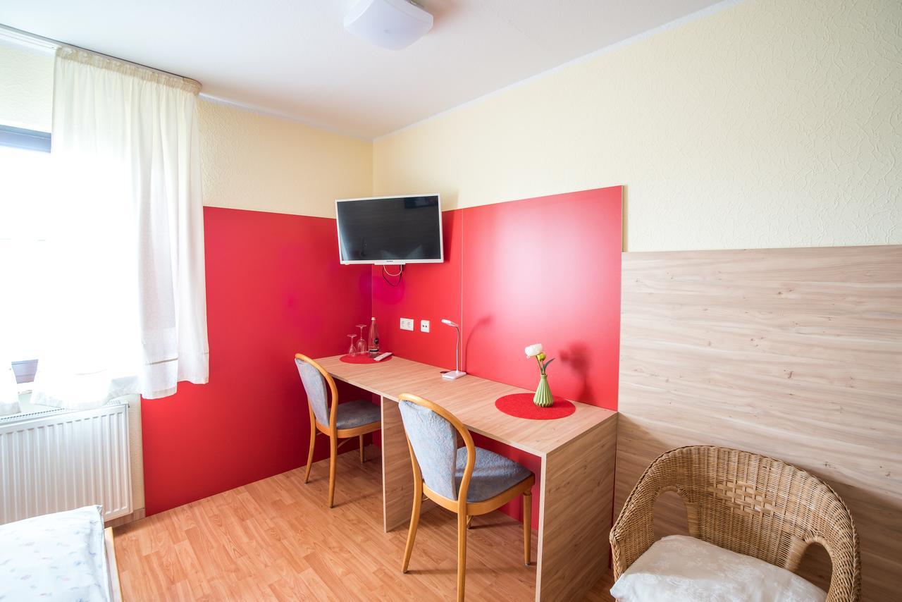 Hotel Schweizerhof Böbingen an der Rems Dış mekan fotoğraf